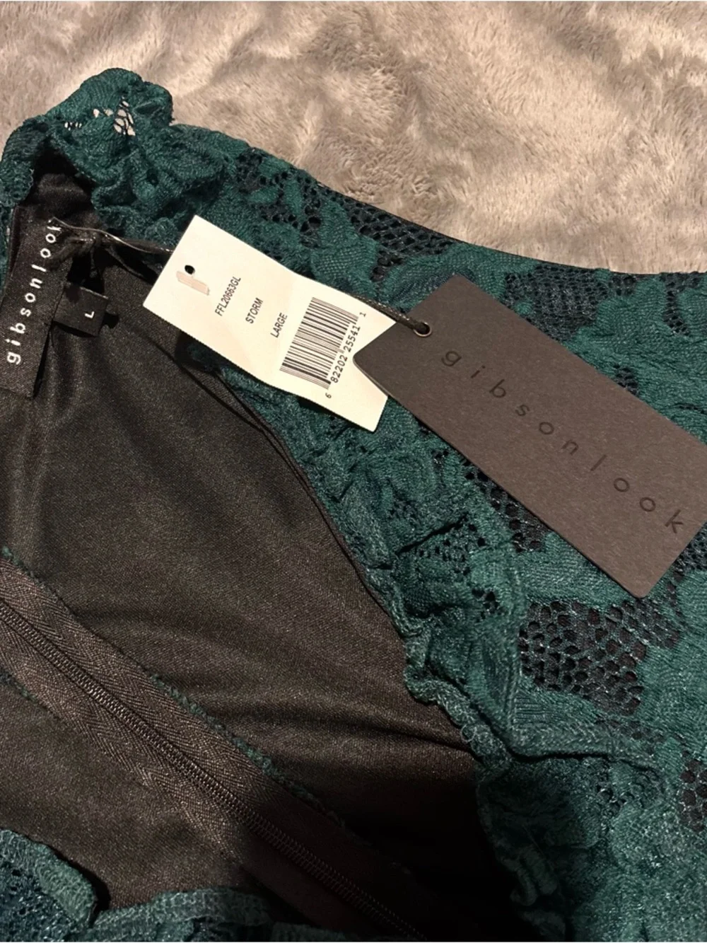 Gibson Green Lace Dress - Picture 3 of 4